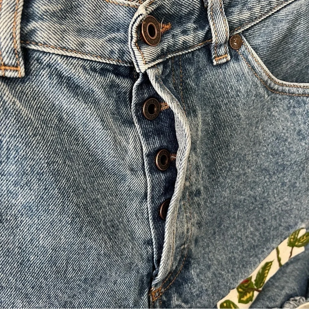 OFF-WHITE Main Label Blue Denim Shorts sz 28 Rose Stripe Virgil Abloh